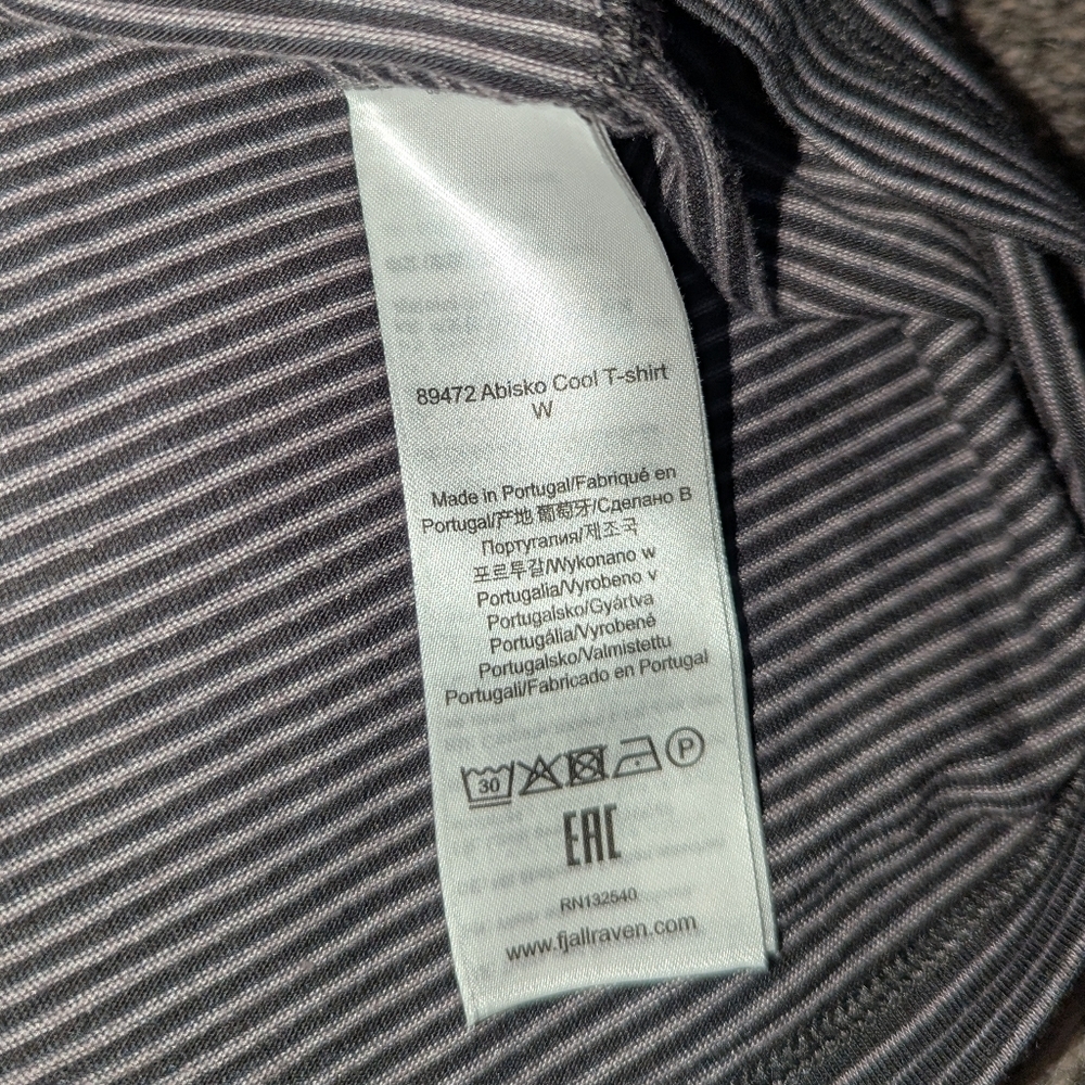 Fjallraven Abisko Cool T-Shirt V Neck Grey Black Stripe Women's Large - Picture 6 of 10
